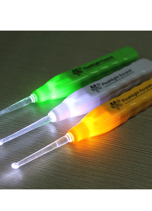 https://ae01.alicdn.com/kf/Sb2e7d77c492f48888a3ea4633992ffdb7/LED-Ear-Curette-Cleaner-Non-slip-Handle-Ear-Cleaning-Spoon-with-Tweezers-Baby-Earwax-Removing-Tools.jpg